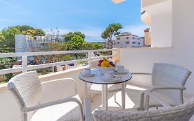 Apartamentos Massanet